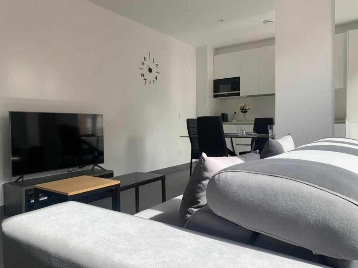 Ramon Y Cajal Suites De Luxe Леон Экстерьер фото