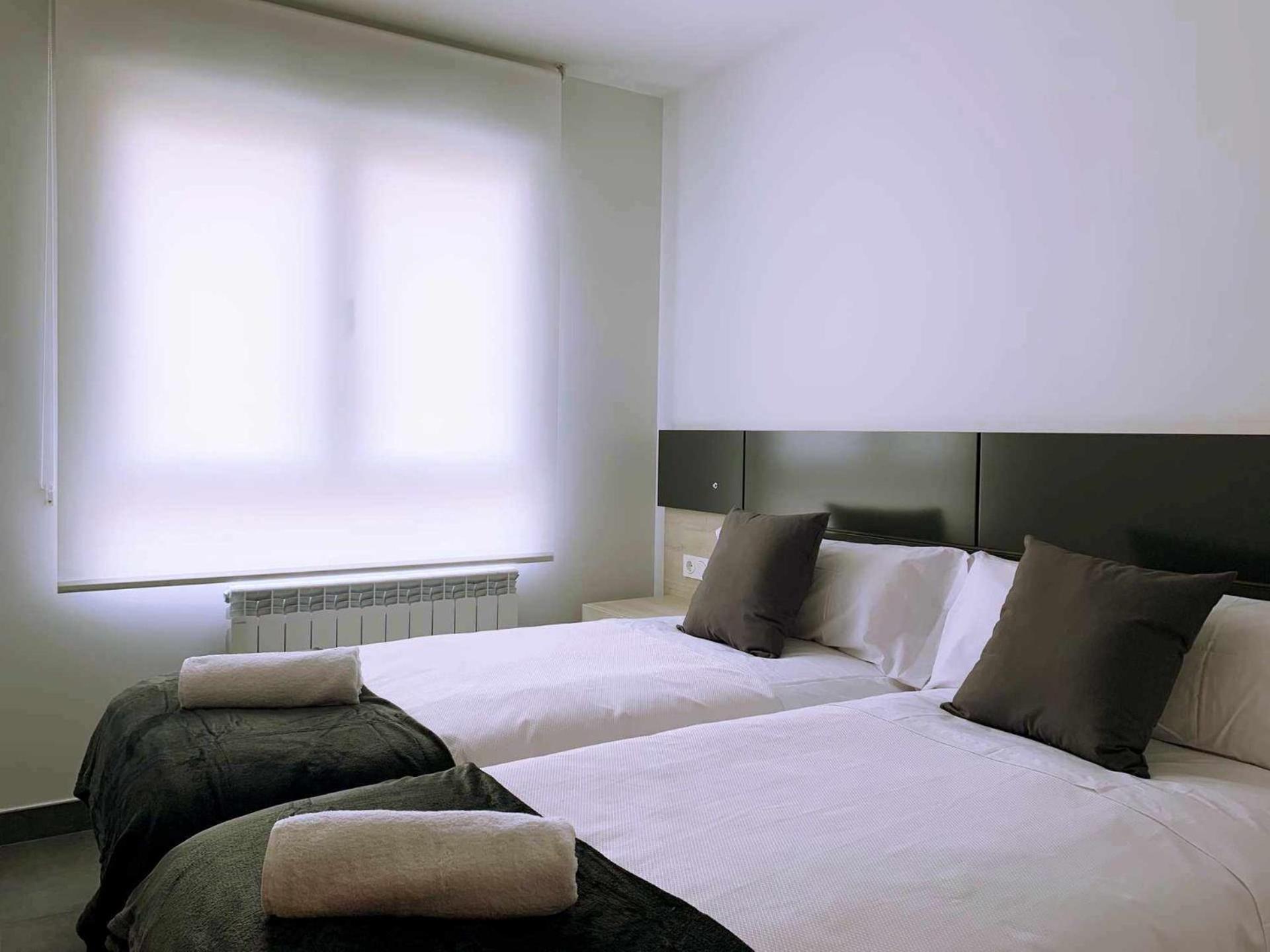 Ramon Y Cajal Suites De Luxe Леон Экстерьер фото