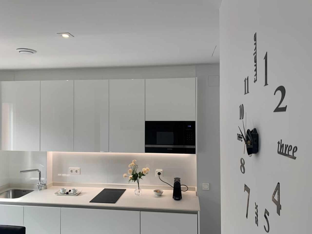 Ramon Y Cajal Suites De Luxe Леон Экстерьер фото