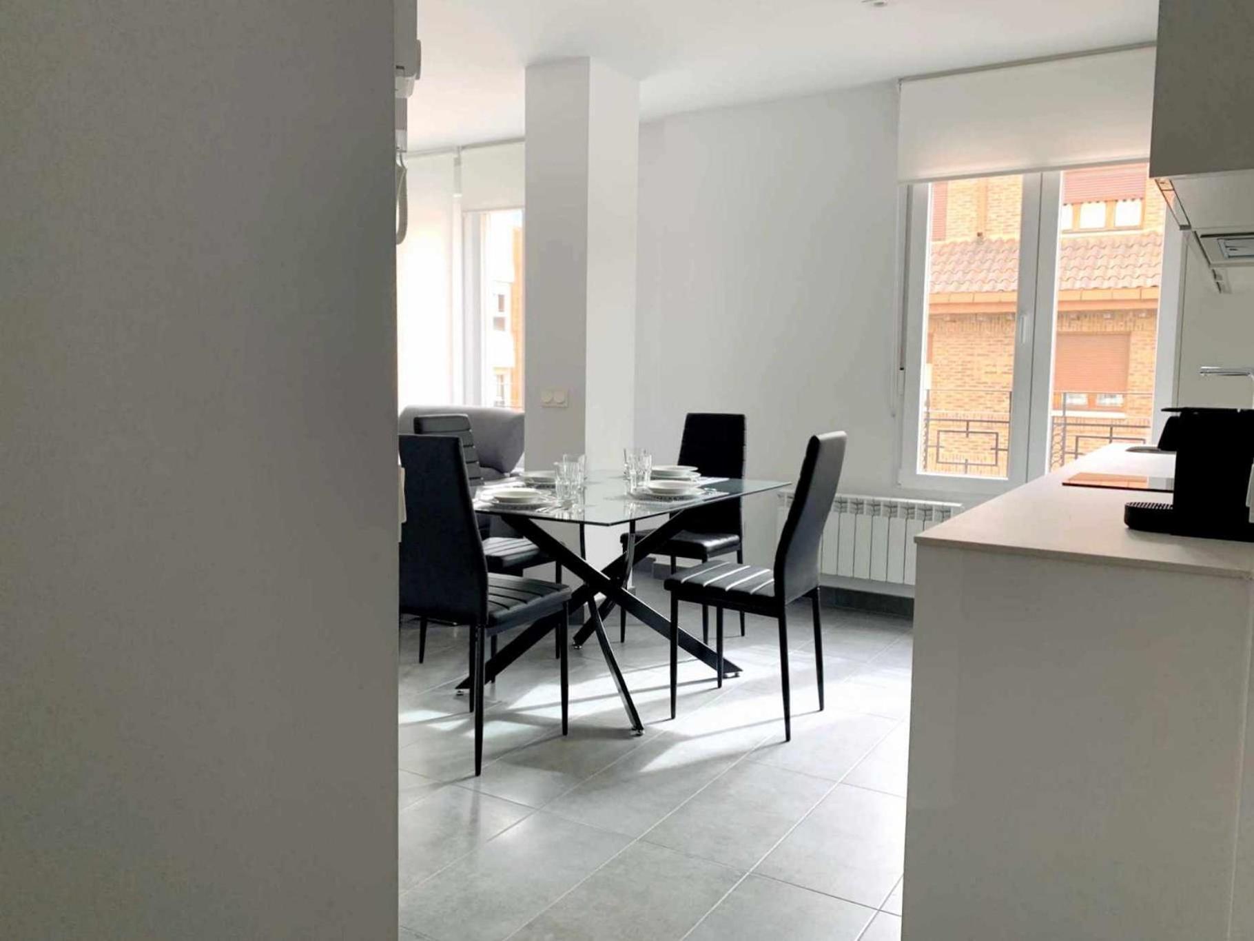 Ramon Y Cajal Suites De Luxe Леон Экстерьер фото