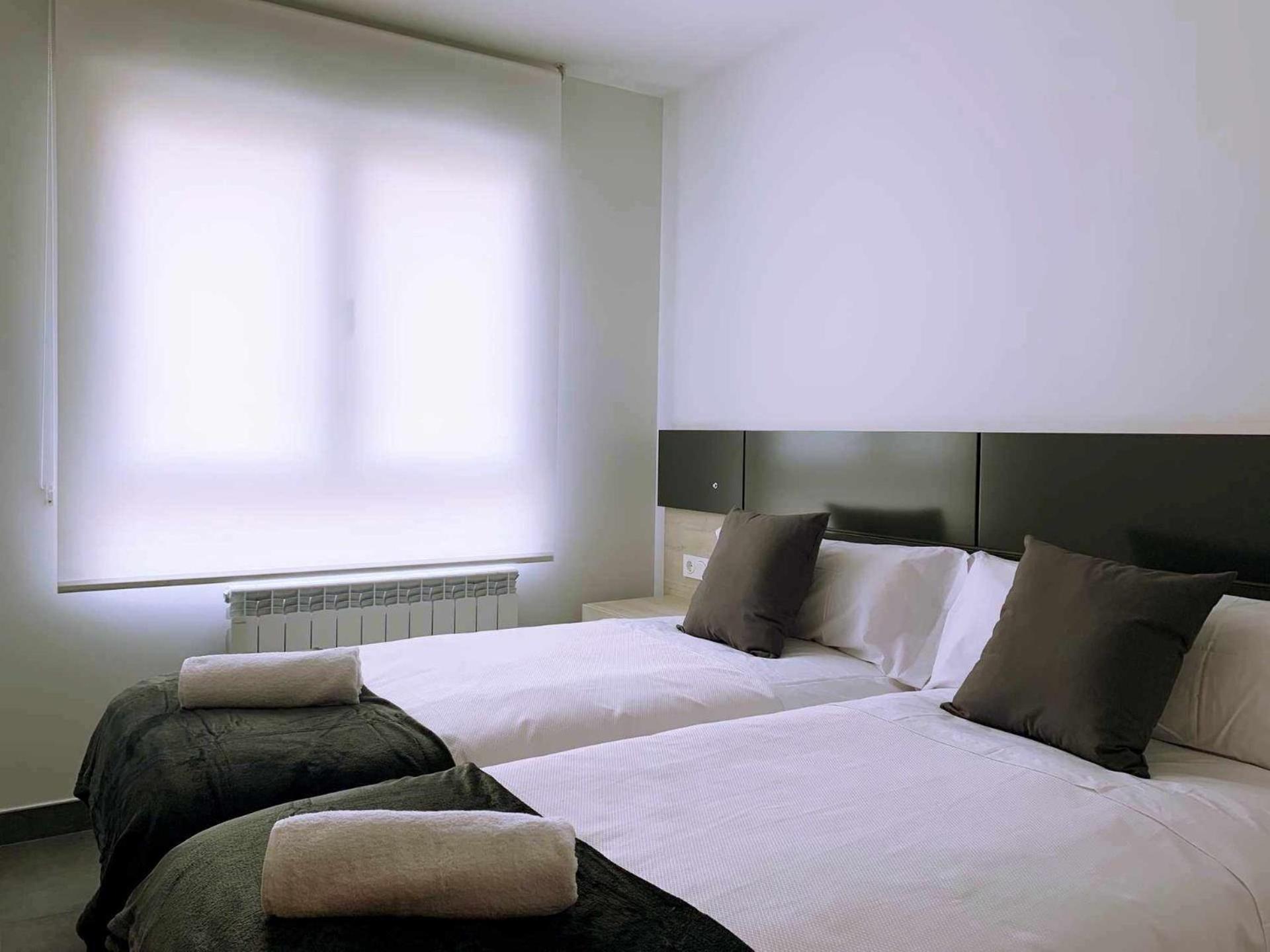 Ramon Y Cajal Suites De Luxe Леон Экстерьер фото
